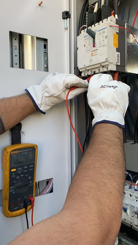 Medición eléctrica en terreno